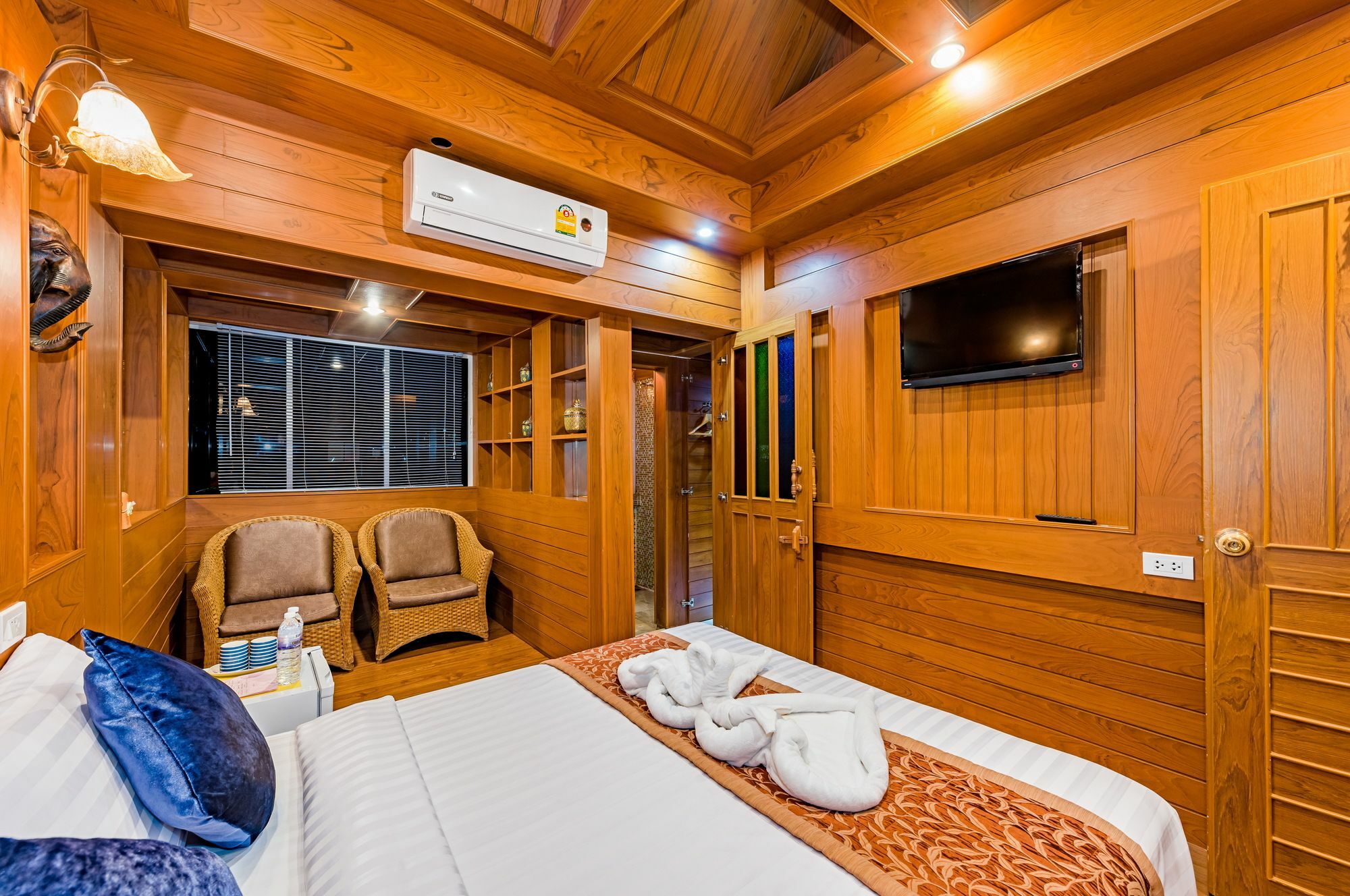 Baan Ratchapruek Villa Phuket Eksteriør billede