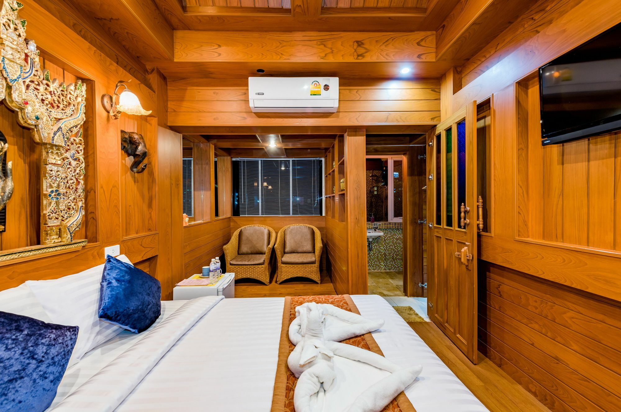 Baan Ratchapruek Villa Phuket Eksteriør billede
