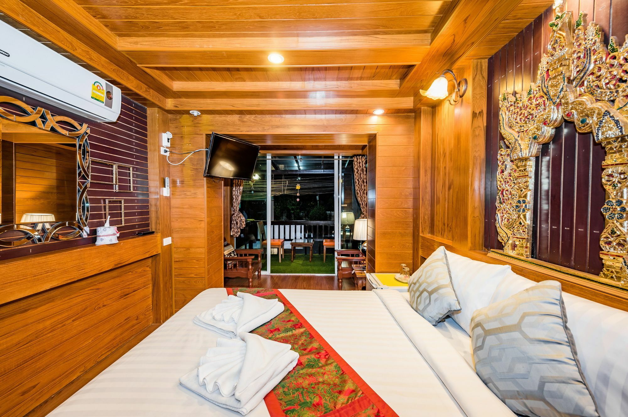 Baan Ratchapruek Villa Phuket Eksteriør billede